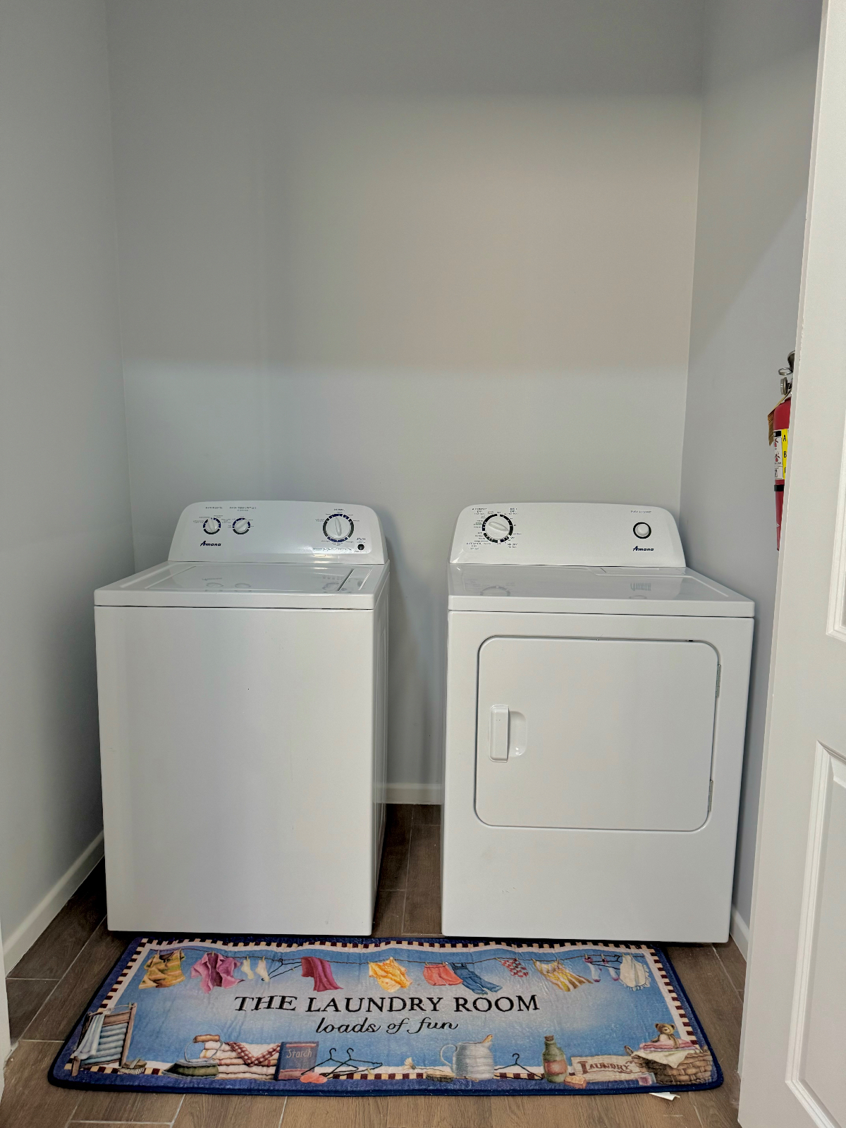 Luxury 1BR Apartment in McAllen | All Utilities Included, In-Unit W/D, 2 Parking Spots - Photo 5
