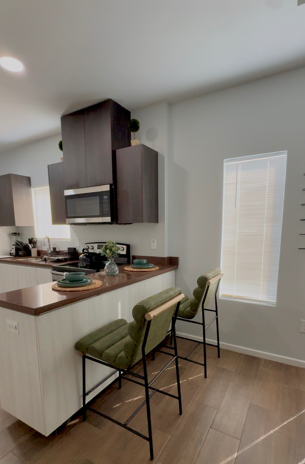 Luxury 1BR Apartment in McAllen | All Utilities Included, In-Unit W/D, 2 Parking Spots - Photo 9