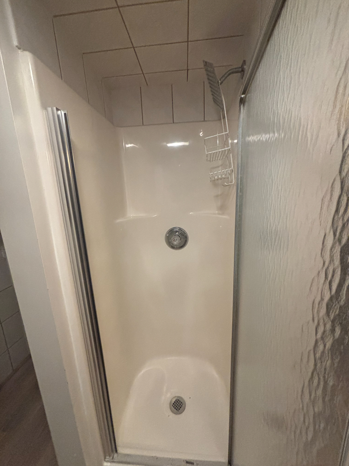 Private room B with shared bathroom - Photo 7