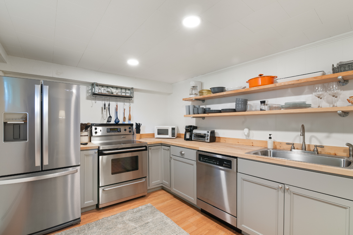 Winter Seasonal Rental Apartment in Wilmington VT - Photo 2
