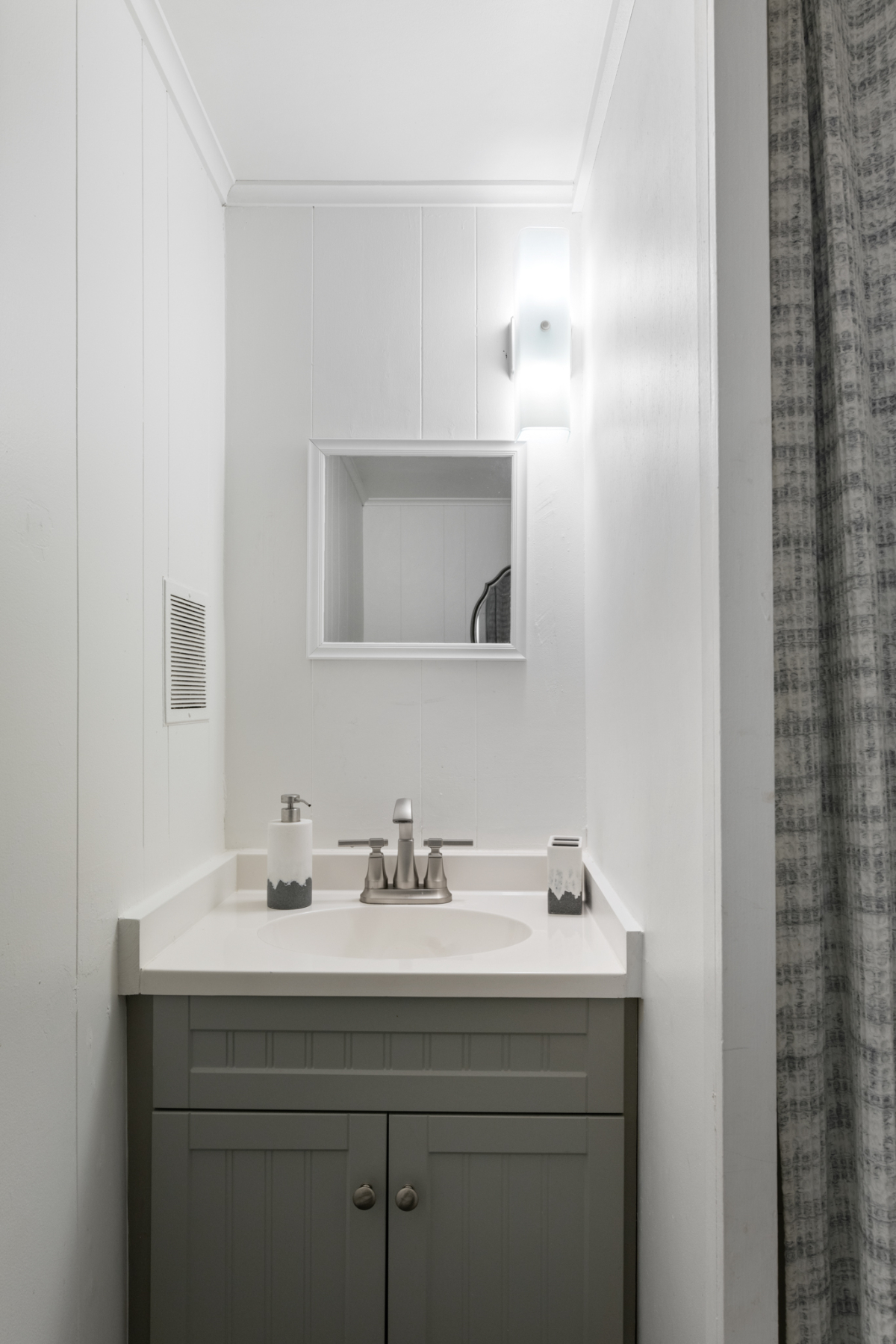 Winter Seasonal Rental Apartment in Wilmington VT - Photo 8