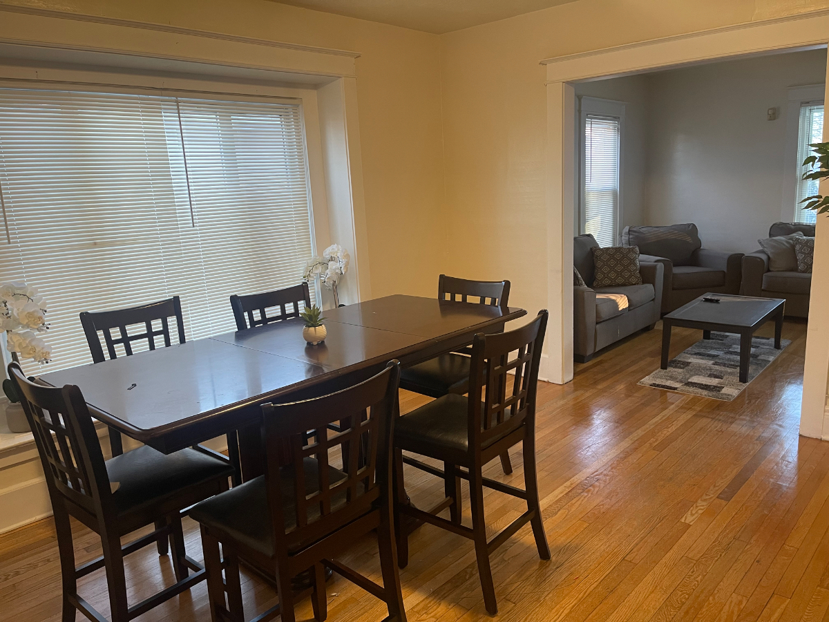 Rochester Perfect Stay - Beautiful 2BR Apartment with All Comforts & Idyllic Location - Photo 2