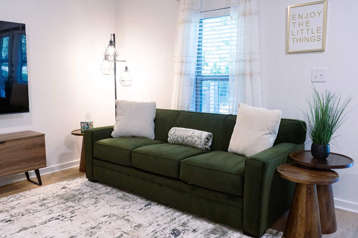 Chic Austin Condo - Modern Comforts & Prime Location - Photo 4