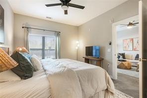 Chic Austin Condo - Modern Comforts & Prime Location - Photo 8