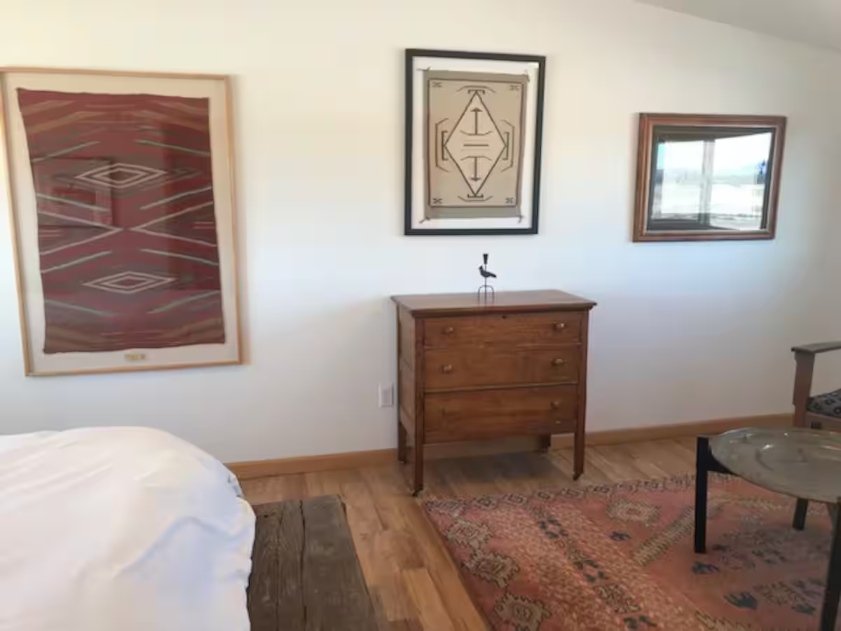 Scenic Countryside Retreat - Serene 2-Bedroom Apartment on a Biodiverse Farm - Photo 5