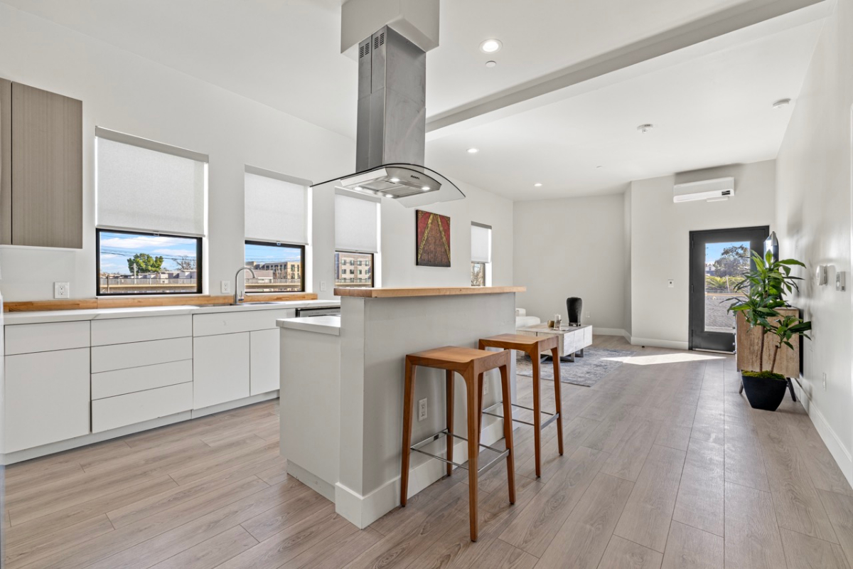 New Boutique Midtown Apartment - Photo 1