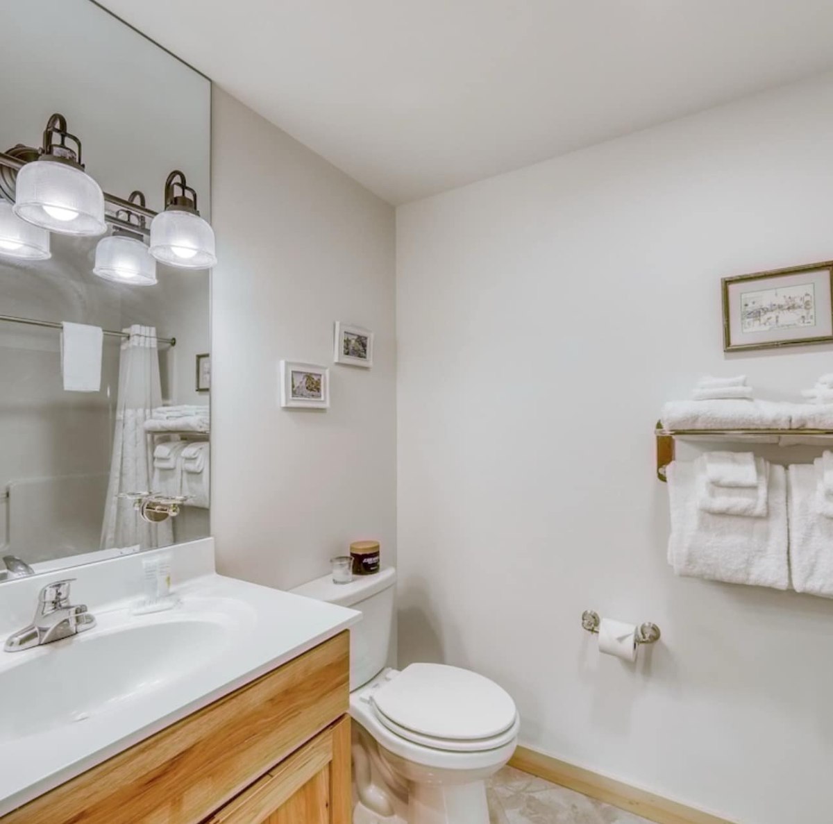 Ski-In/Ski-Out Condo at Sugarbush - Rustic Charm & Prime Location - Photo 8