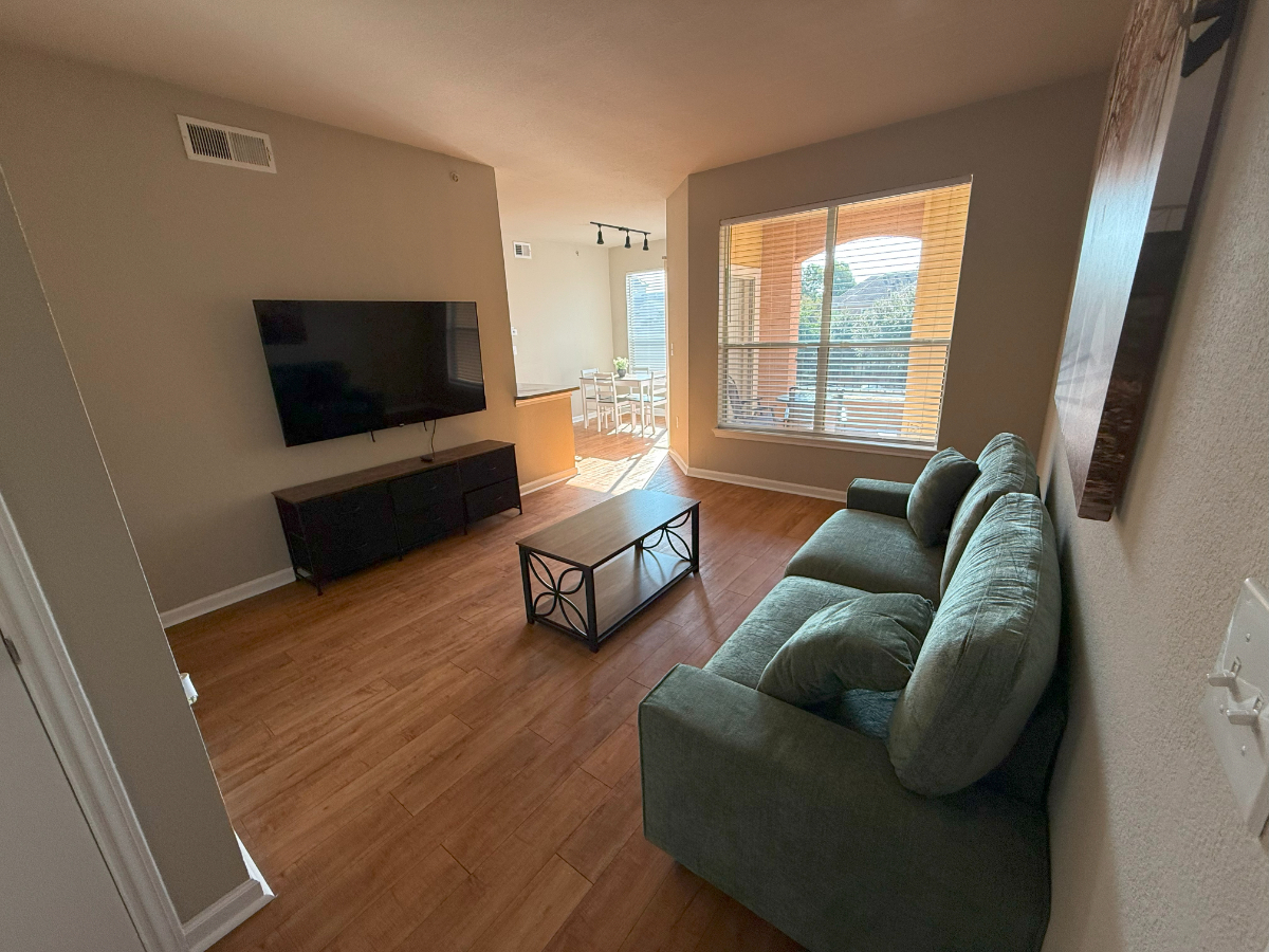 Luxury Modern 1Bd - Cozy, Central & Affordable - Photo 1