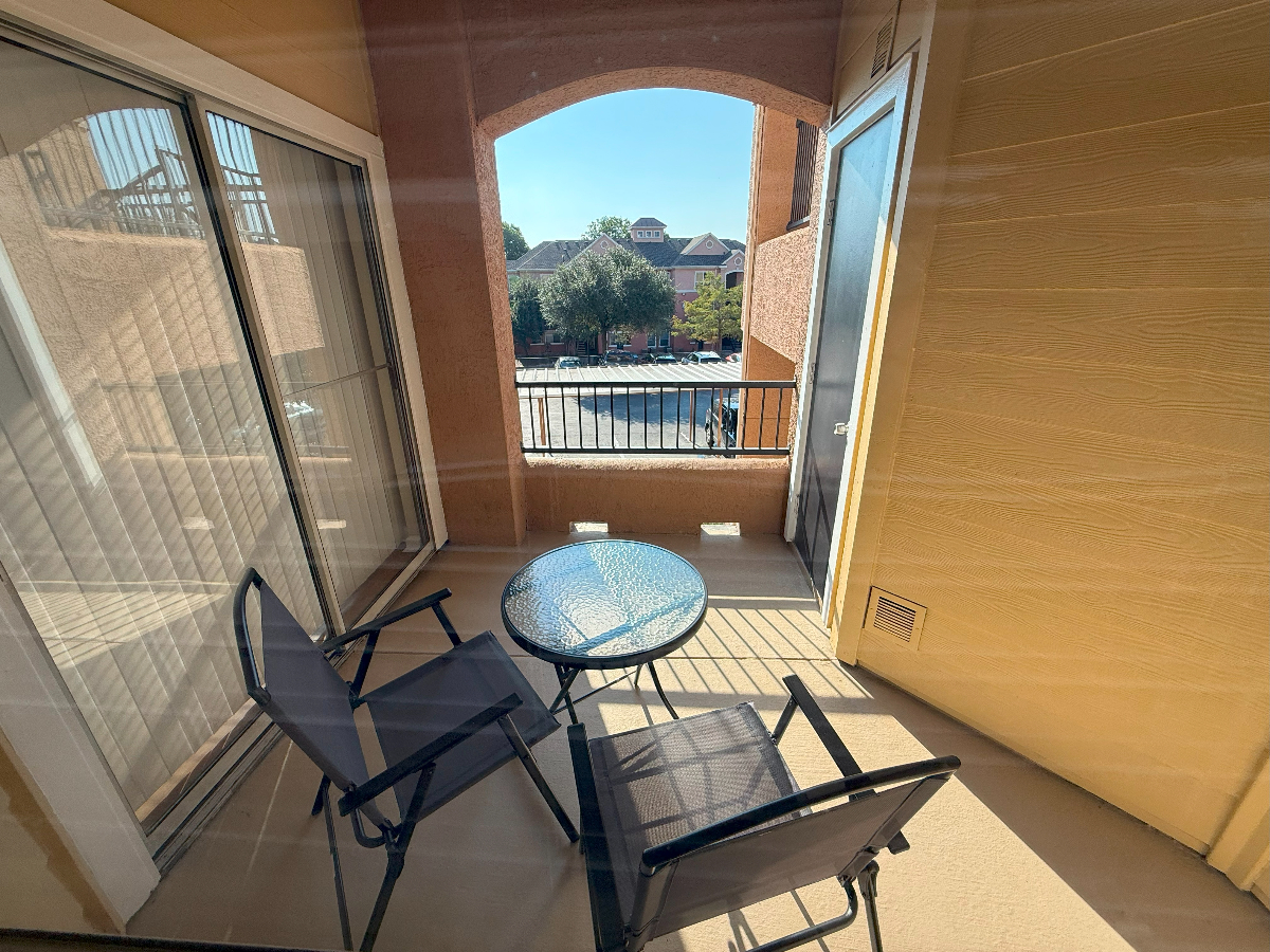 Luxury Modern 1Bd - Cozy, Central & Affordable - Photo 4