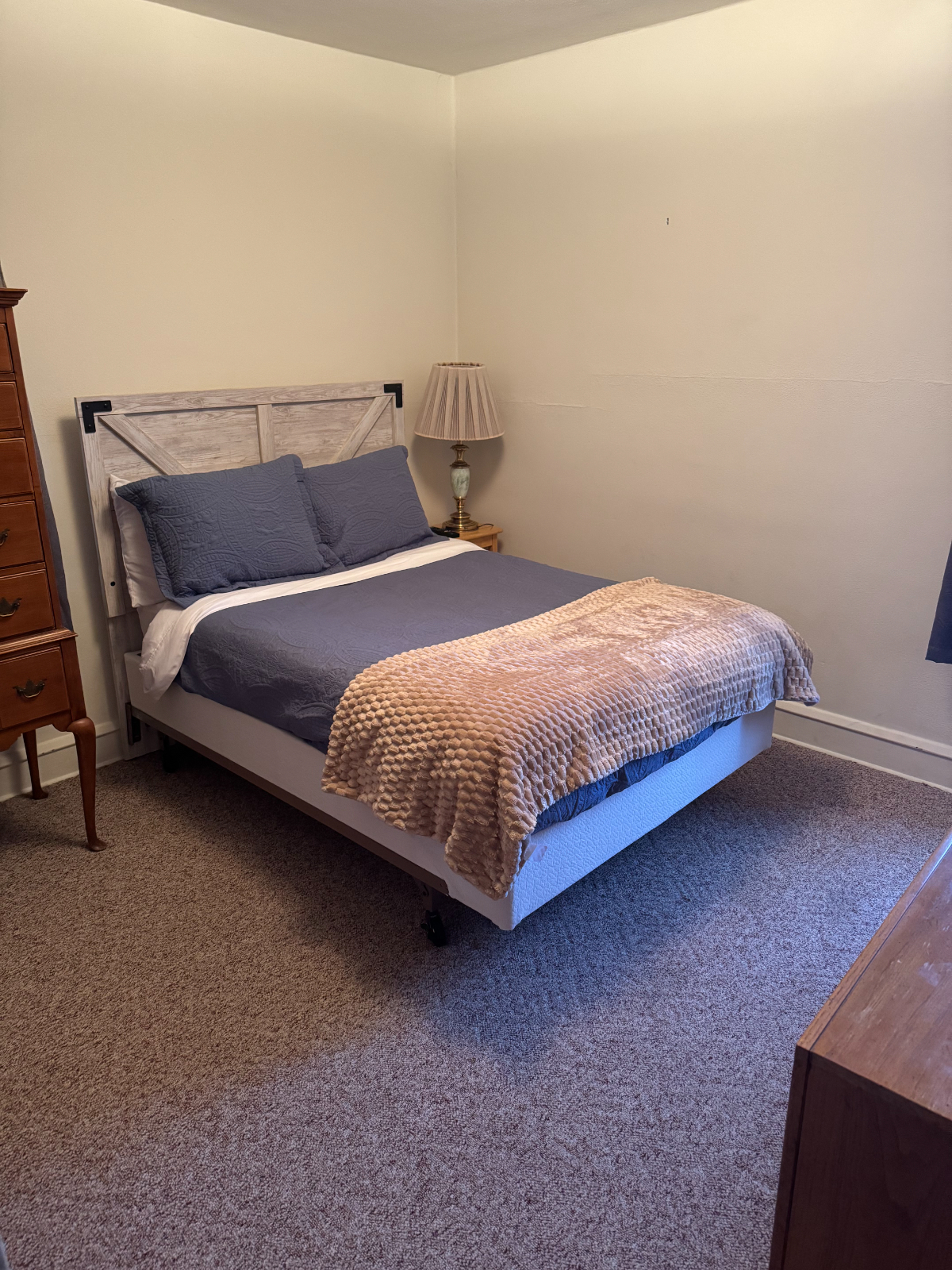 Your Dream Home Awaits--Cozy 2-Bed Gem with Modern Amenities and Neighborhood Vibes - Photo 6