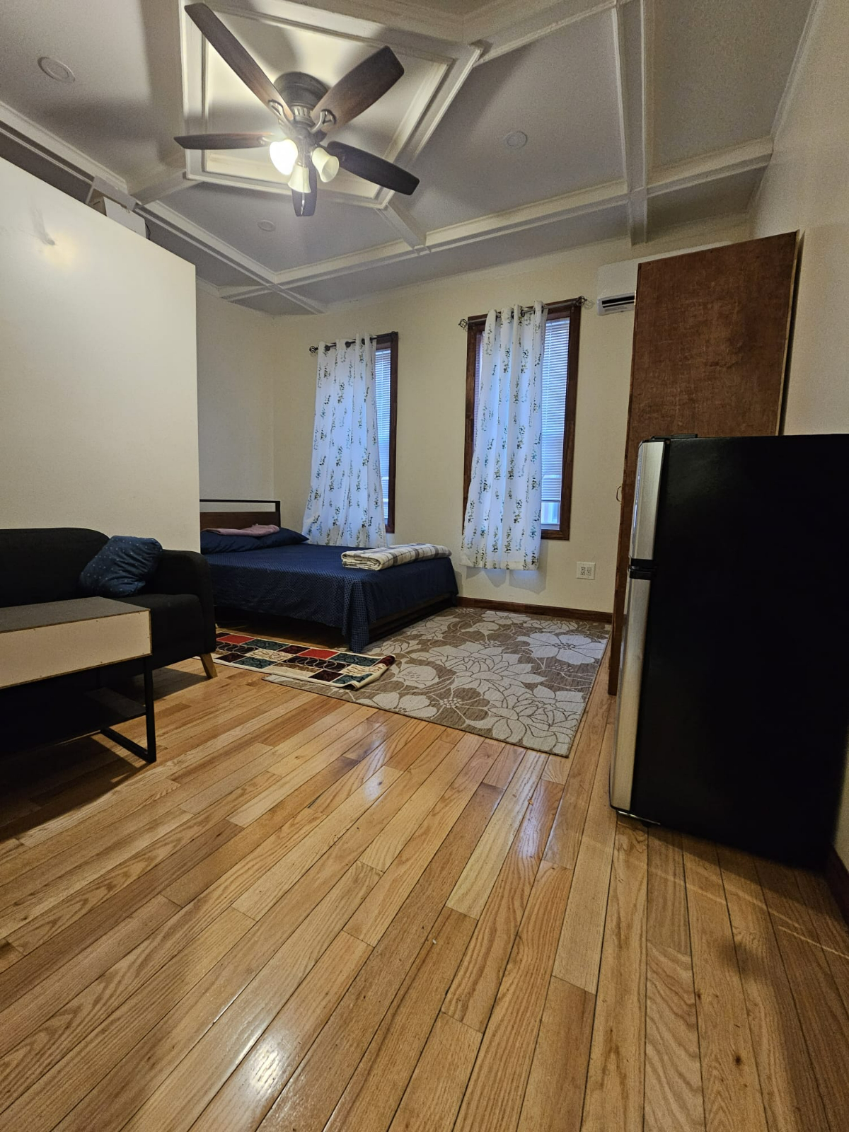 1st Floor Room - 8 - Photo 2