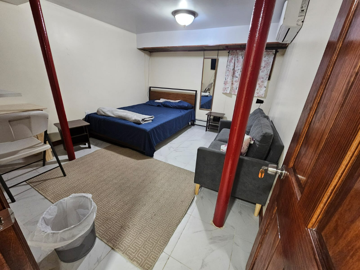 1st Floor Room - 8 - Photo 1