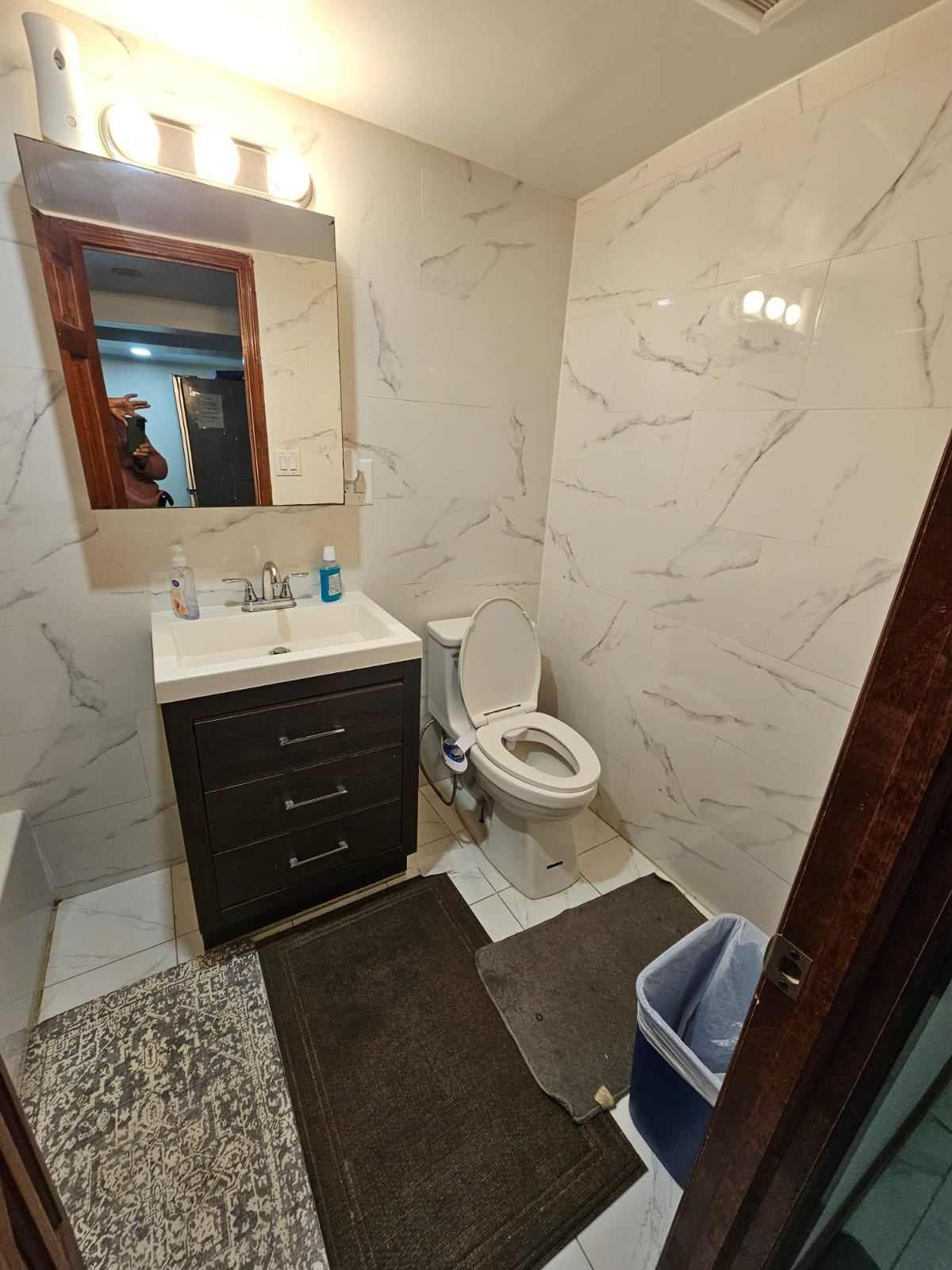 1st Floor Room - 8 - Photo 10