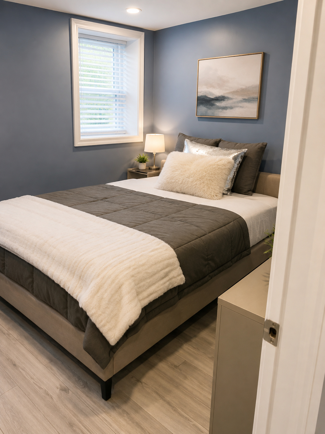 Basement Unit - Photo 4