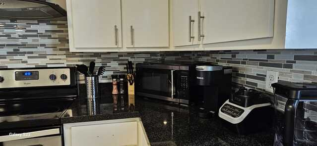 Beautiful apartment . Close to hospital, main streets (McColl, Nolana ,Jackson and easy access to th - Photo 9
