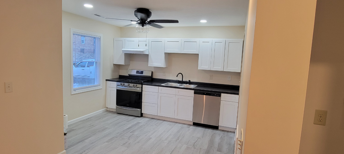 New 2 bedroom 1 bath - Photo 3