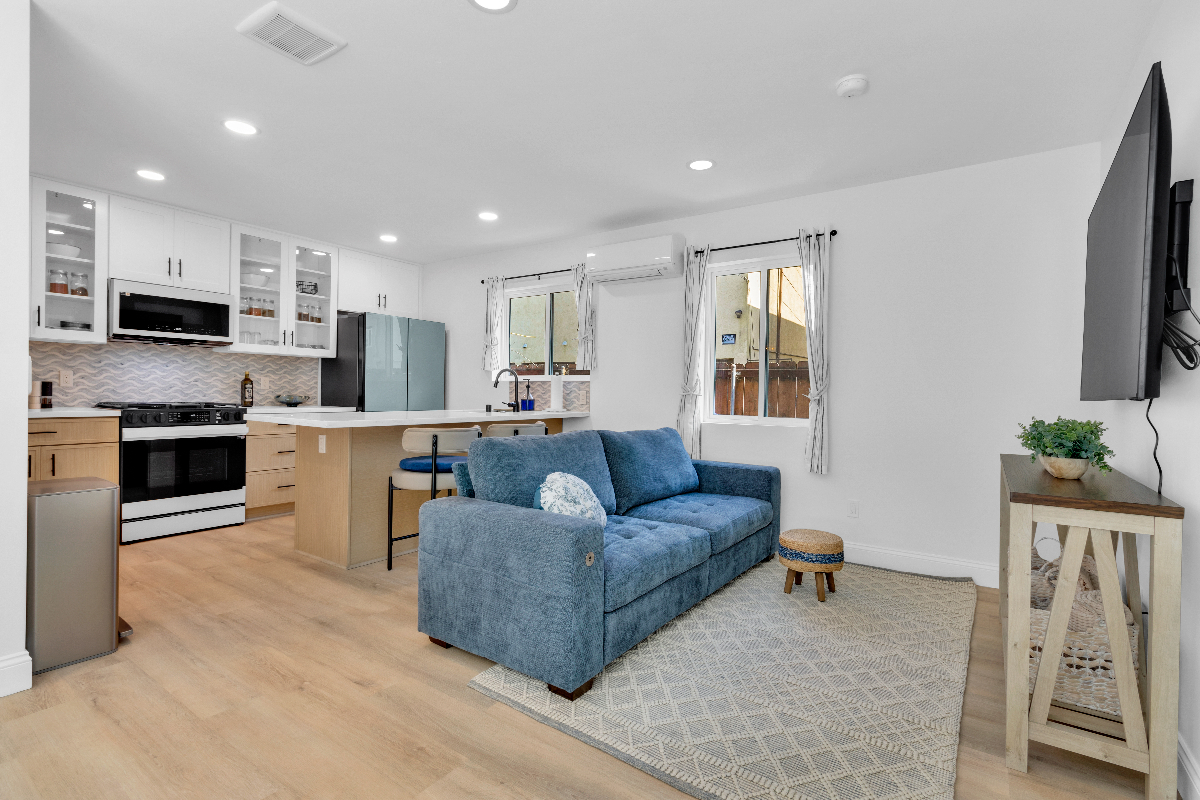 Bungalow 41 - New Studio w/ Parking - Near North Park - Photo 2
