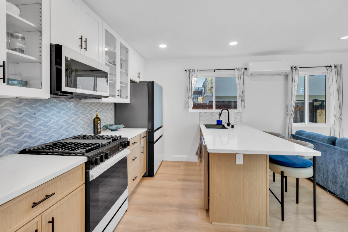 Bungalow 41 - New Studio w/ Parking - Near North Park - Photo 6