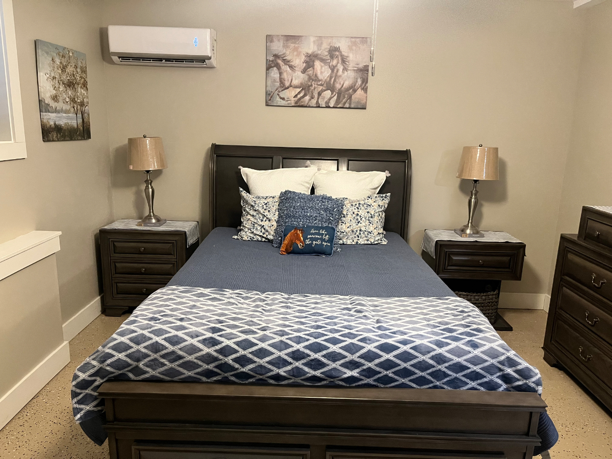 Newly renovated Downstairs 1 BR/1 Ba