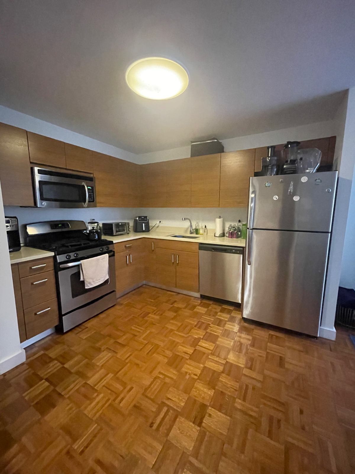 Manhattan - Midtown West - One Bedroom - Photo 3