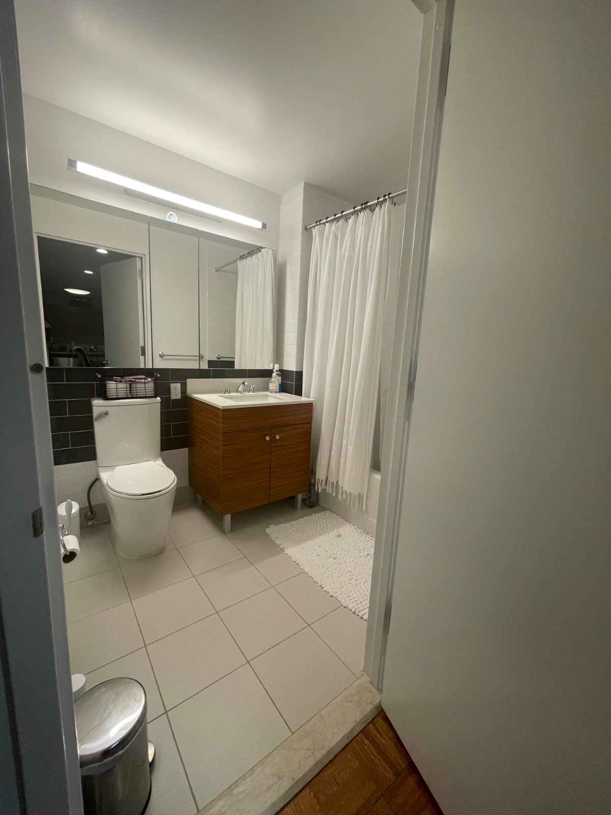 Manhattan - Midtown West - One Bedroom - Photo 4