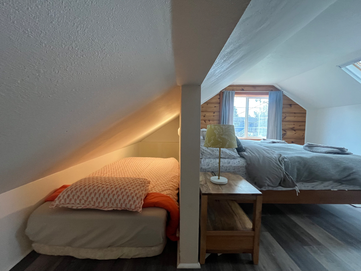 quiet home in the heart of bend - Photo 5