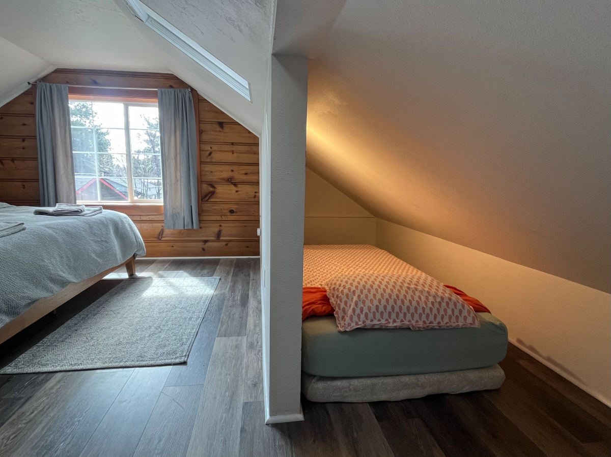 quiet home in the heart of bend - Photo 6