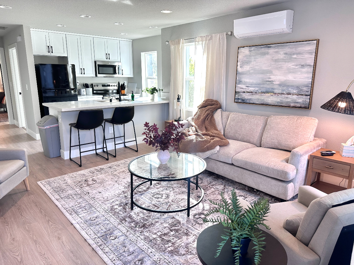 UC Davis Med Center - 3 bedroom - Pet ok - Photo 1