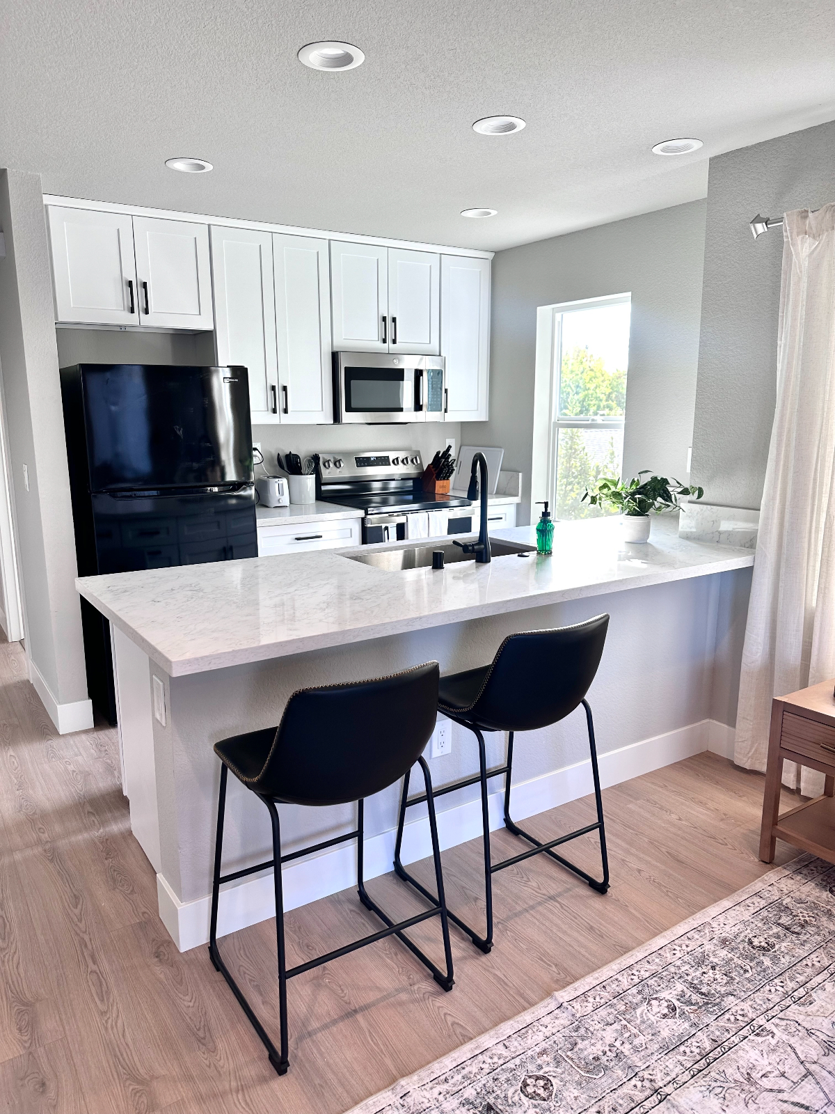 UC Davis Med Center - 3 bedroom - Pet ok - Photo 4
