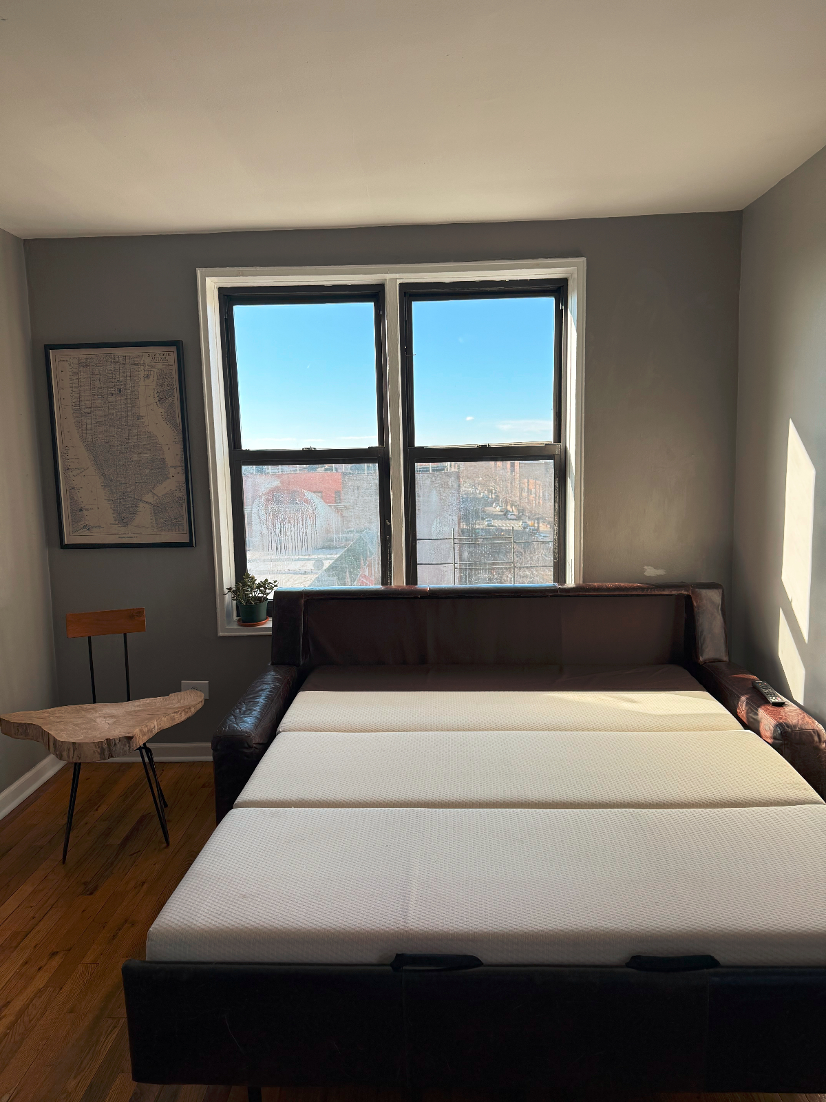 2 bedroom, Sun-filled apartment with views. Perfect for medical residents, doctors, traveling nurses - Photo 9