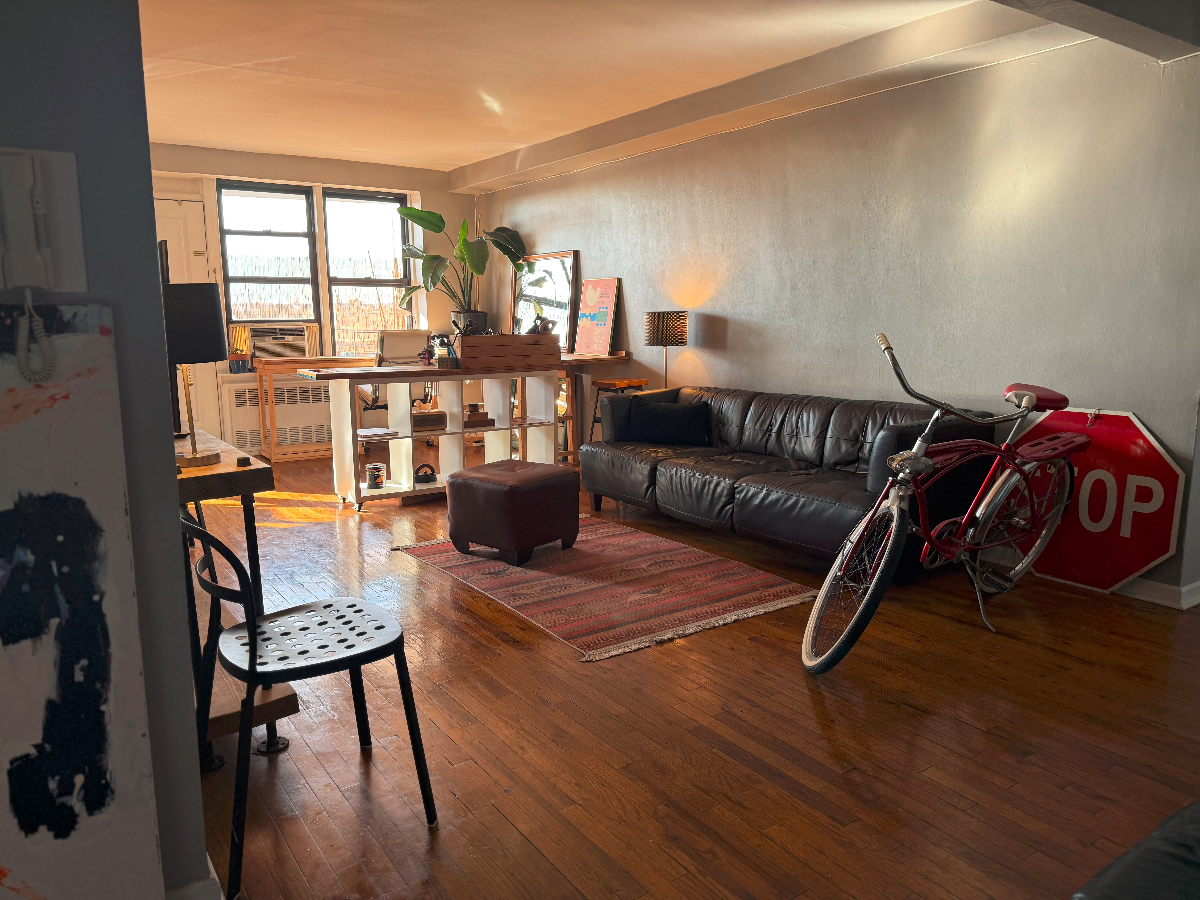 2 bedroom, Sun-filled apartment with views. Perfect for medical residents, doctors, traveling nurses - Photo 1
