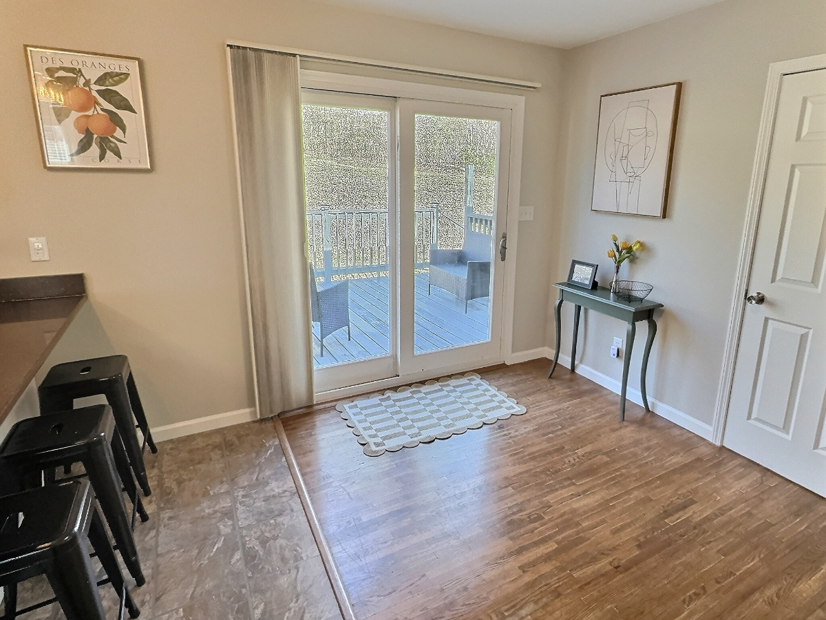 Modern Comfort Meets Serenity - 2BR Bungalow in Knoxville's Charming Bearden Neighborhood - Centrall - Photo 12