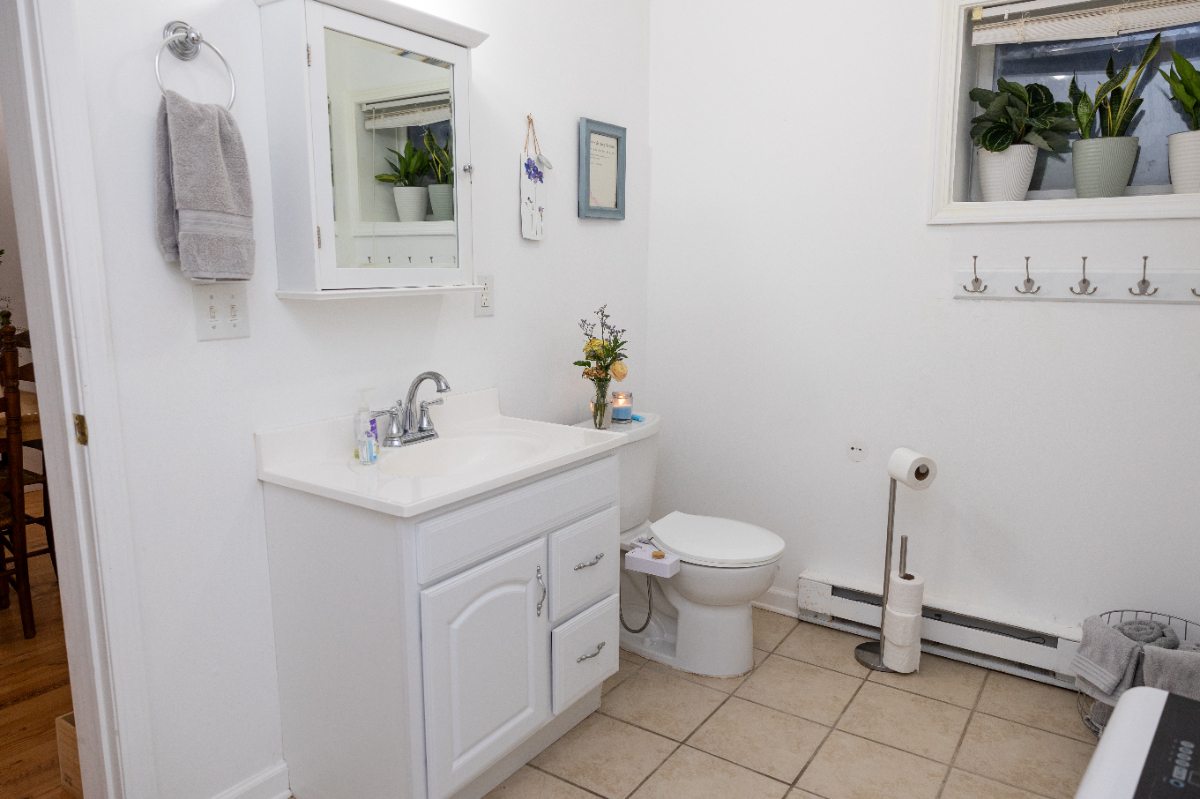 Cooperstown -Blue Door- Apartment - Photo 6