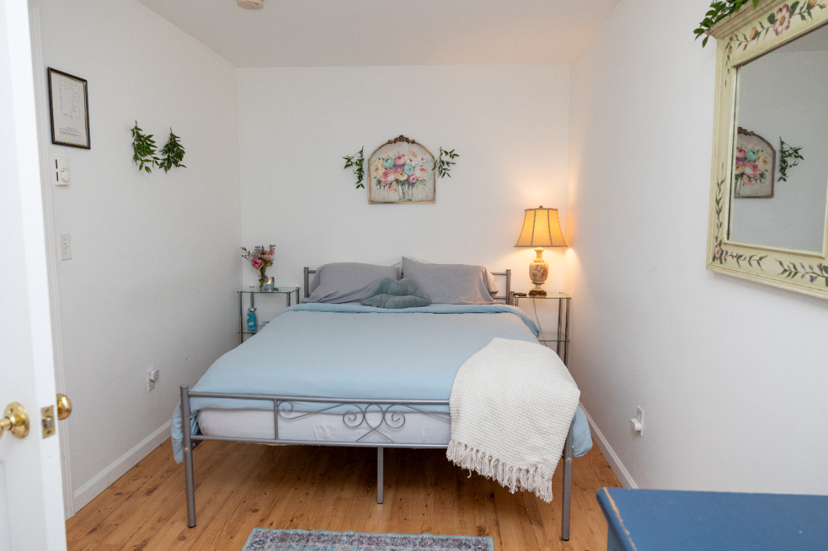 Cooperstown -Blue Door- Apartment - Photo 1