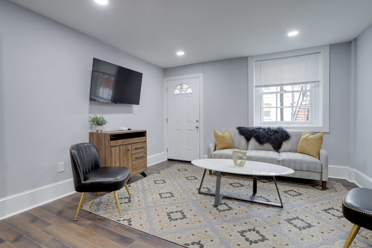 Sojourn Gorgeous & Grand on 19th 2 BR 2 BA - Photo 5