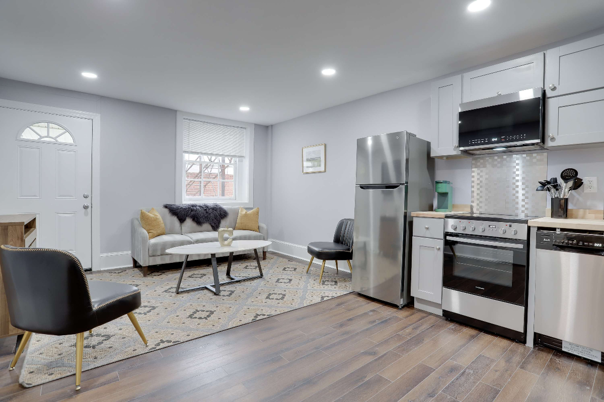 Sojourn Gorgeous & Grand on 19th 2 BR 2 BA - Photo 6
