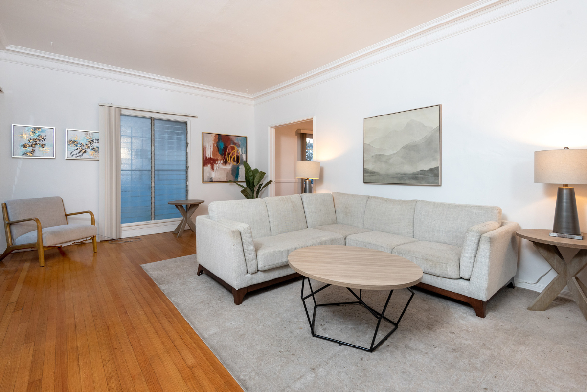 1535 Wooster