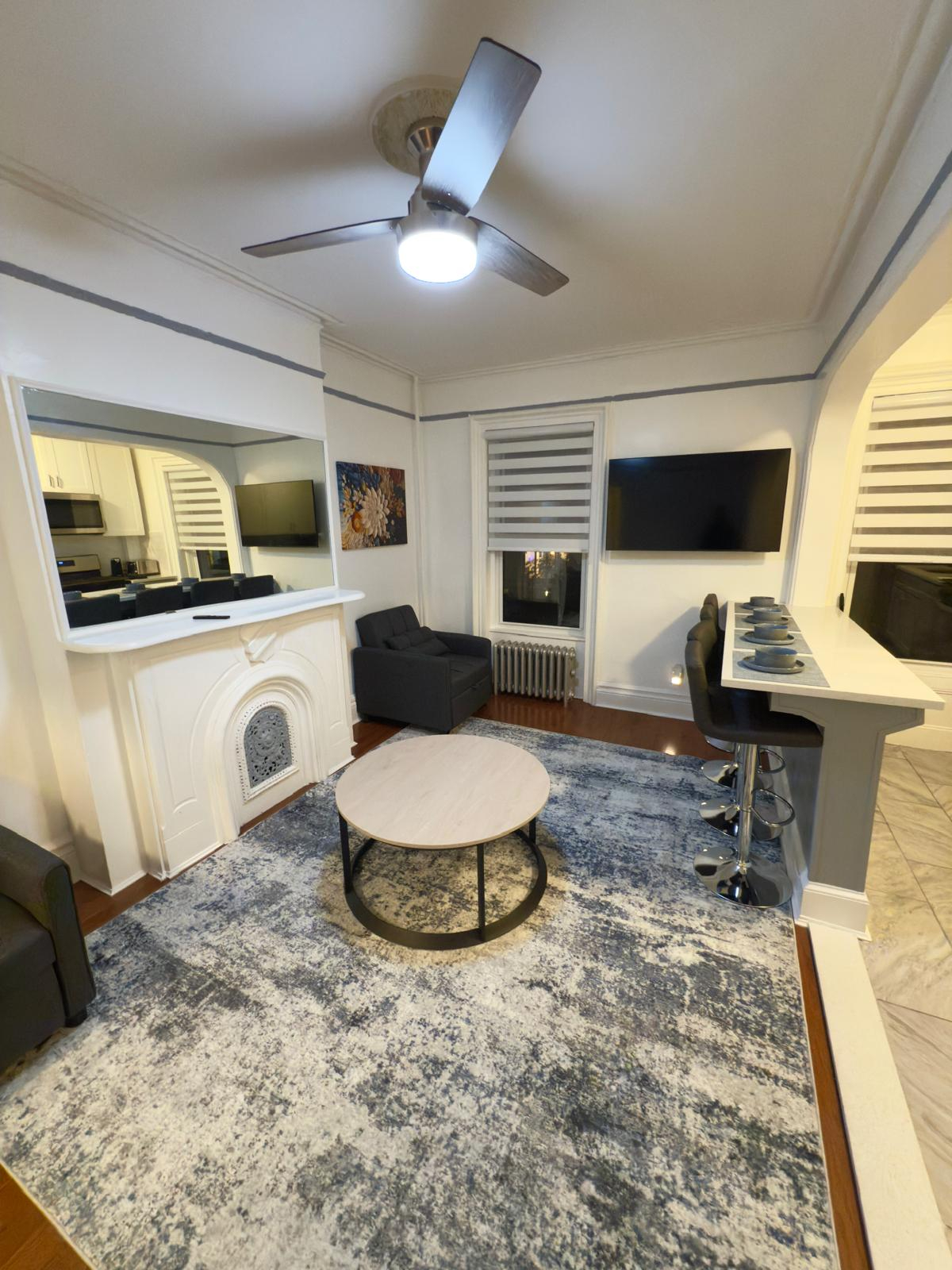 Charming 2BR Brooklyn Retreat - Apt 1 - Photo 1