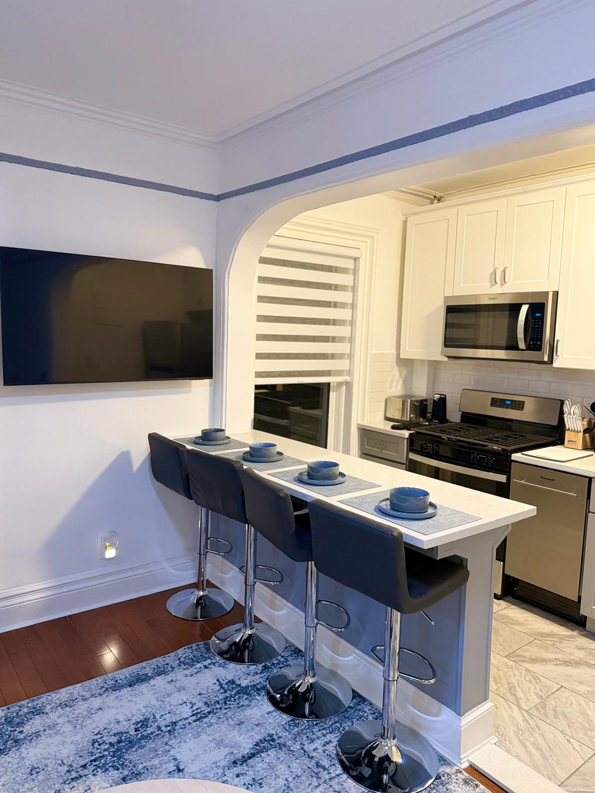 Charming 2BR Brooklyn Retreat - Apt 1 - Photo 7