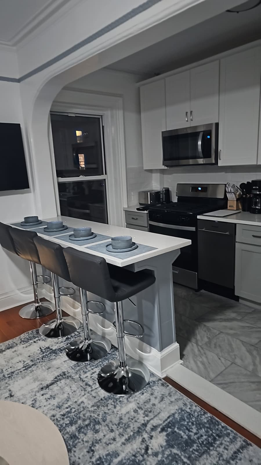Charming 2BR Brooklyn Retreat - Apt 1 - Photo 9