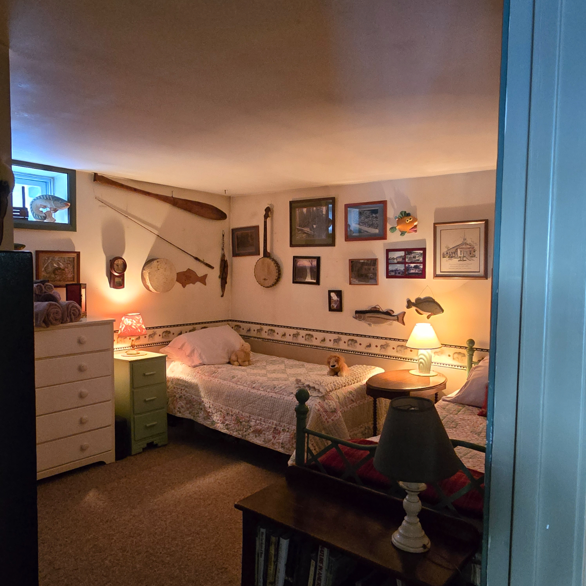 Cozy Cabin with Views - Photo 8