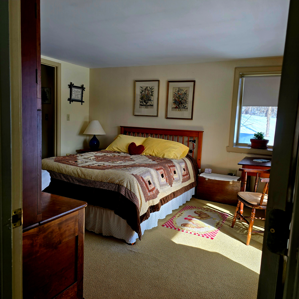Cozy Cabin with Views - Photo 7