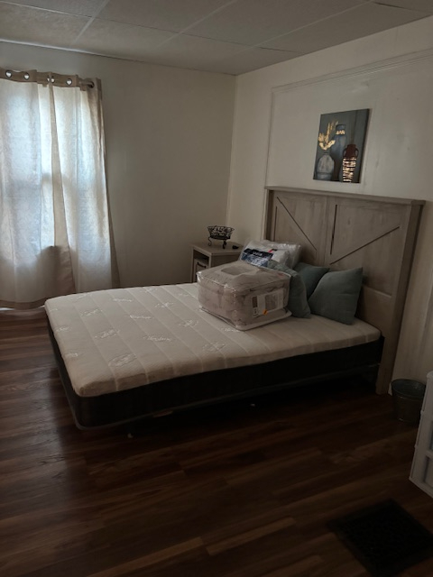Three Bedroom Apartment - Photo 3