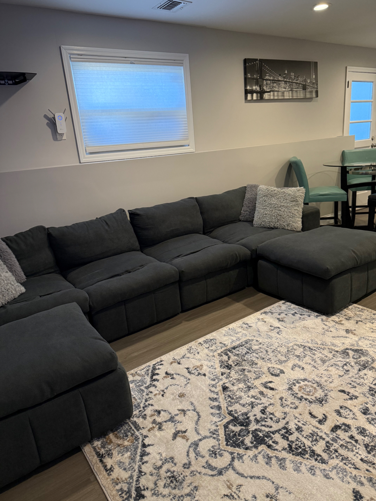 Comfy 1BR Near Train Perfect for Traveling Professionals - Photo 11