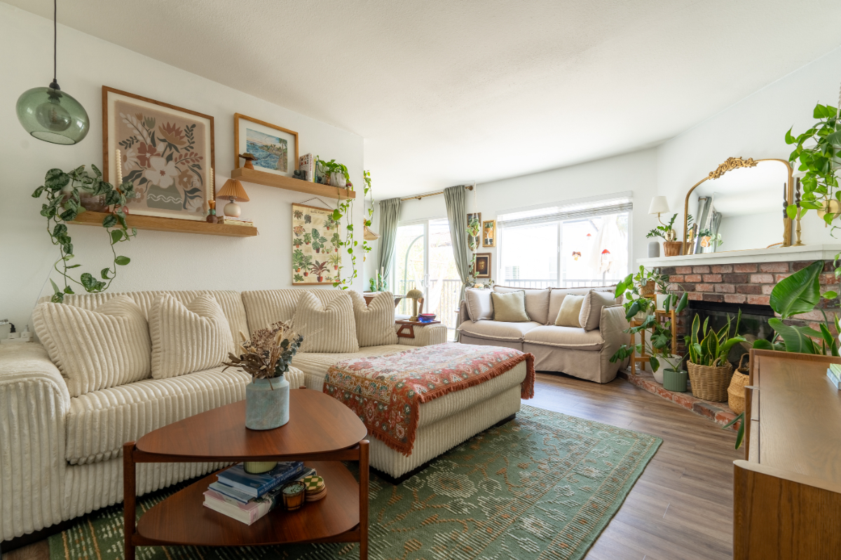 Pacific Beach, Private Bed & Bath in Shared Townhome - Photo 1
