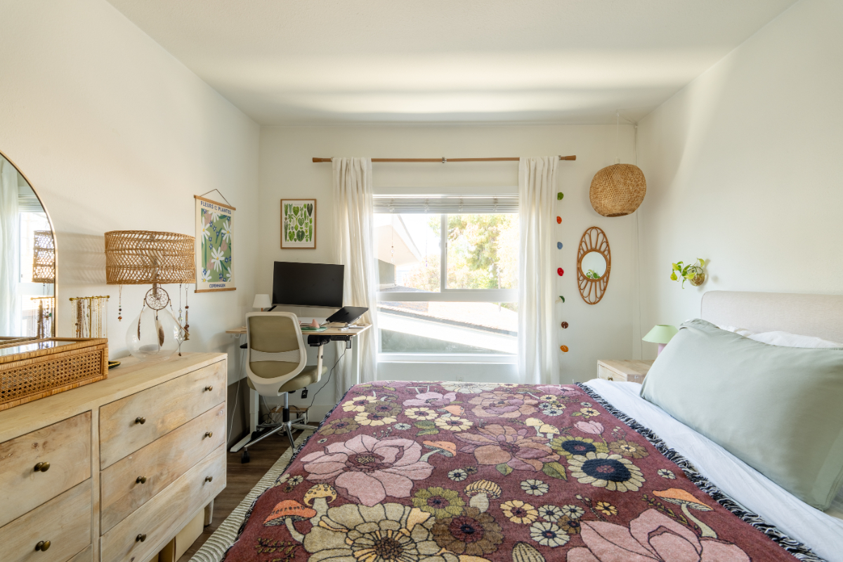 Pacific Beach, Private Bed & Bath in Shared Townhome - Photo 4