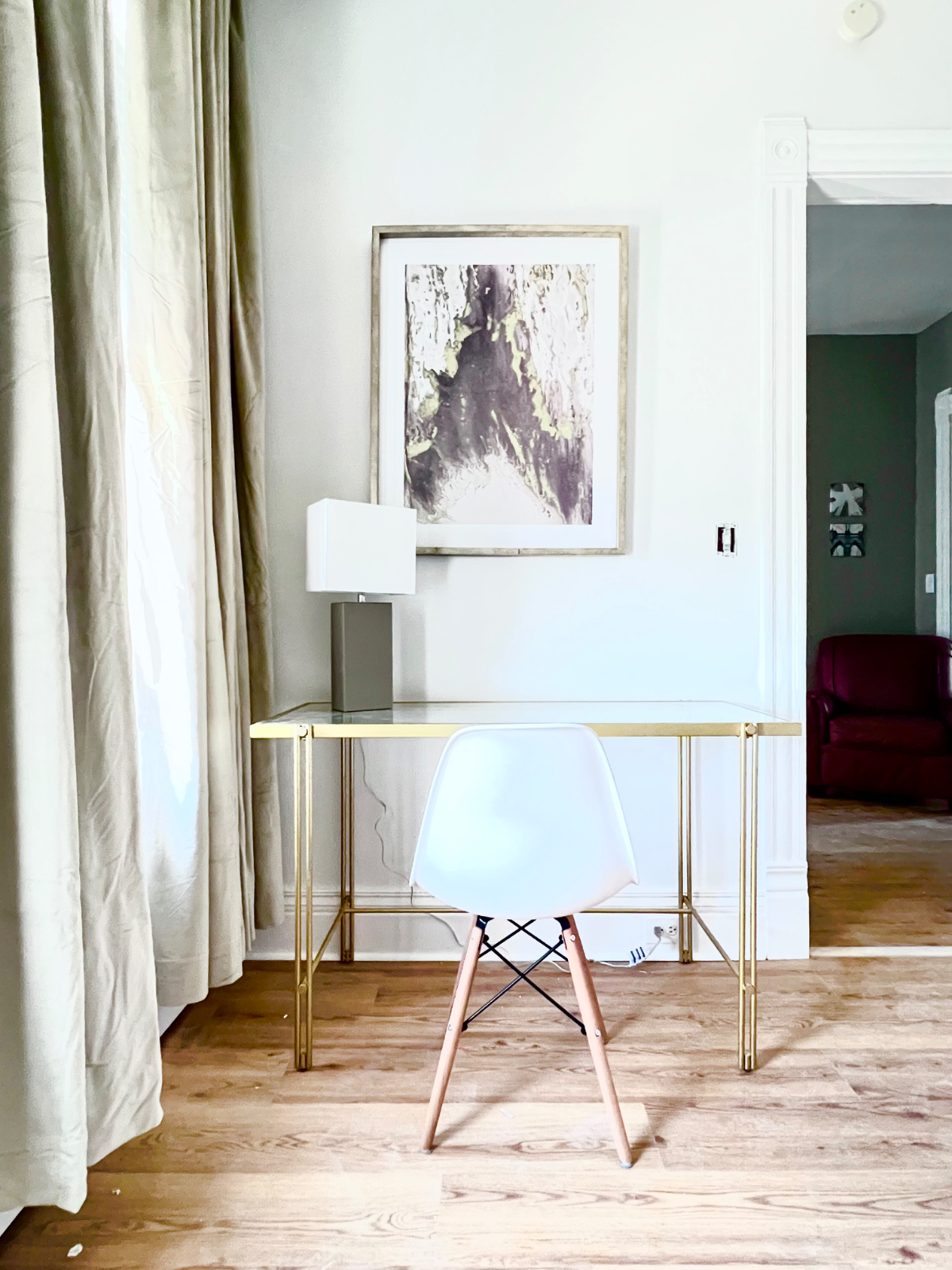 Urban Oasis Beautifully Renovated Downtown Apt With Private Parking - Photo 9