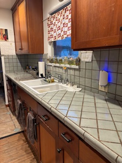 AMAZING 1930s Spanish Colonial Duplex - Spacious Front Unit for Rent - Photo 5