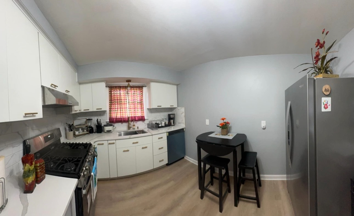 Modern Comfort & Convenience - Fully Renovated Bedroom in Albany Home - Photo 4