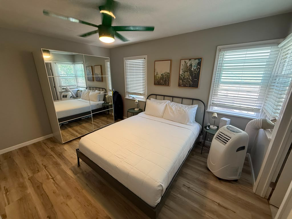 Student Move In Special, Very Walkable & Easy Parking - Photo 6